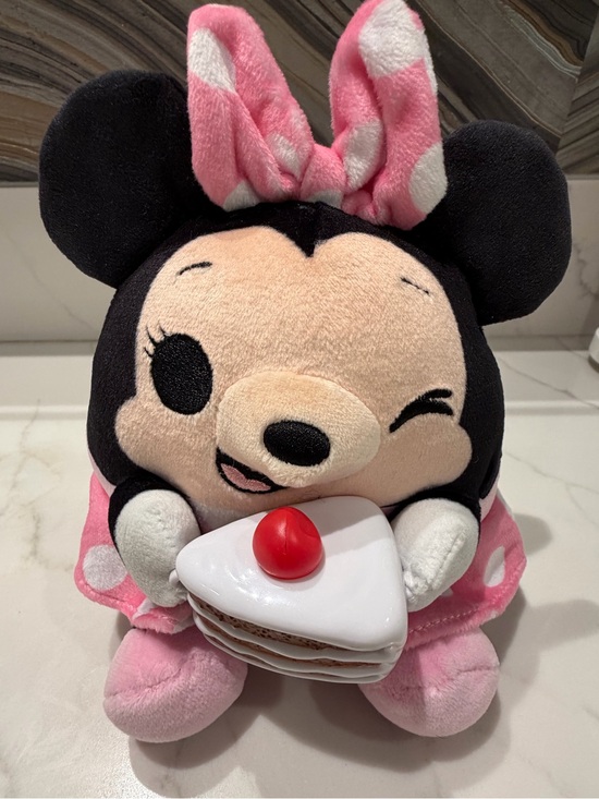 Zuru Other - ZURU Snackles Disney Minnie Mouse 5” inches